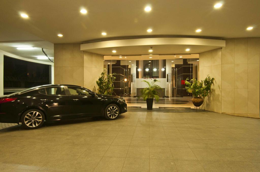 L'Eola Suites Абуджа Екстер'єр фото