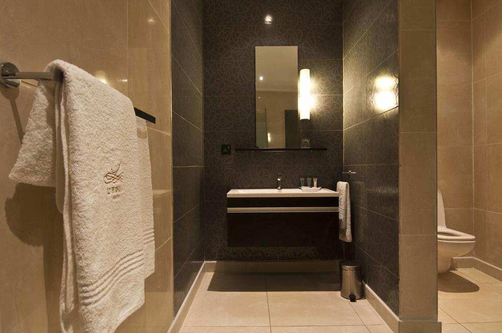 L'Eola Suites Абуджа Номер фото