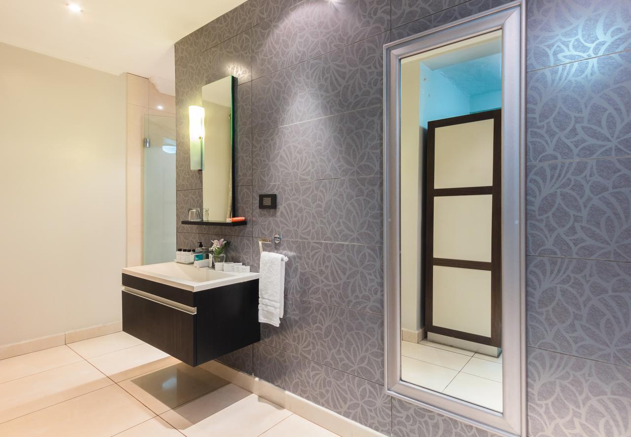 L'Eola Suites Абуджа Екстер'єр фото