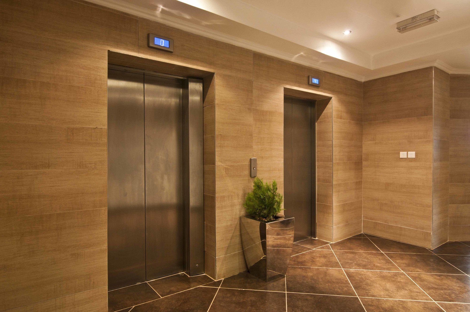 L'Eola Suites Абуджа Екстер'єр фото